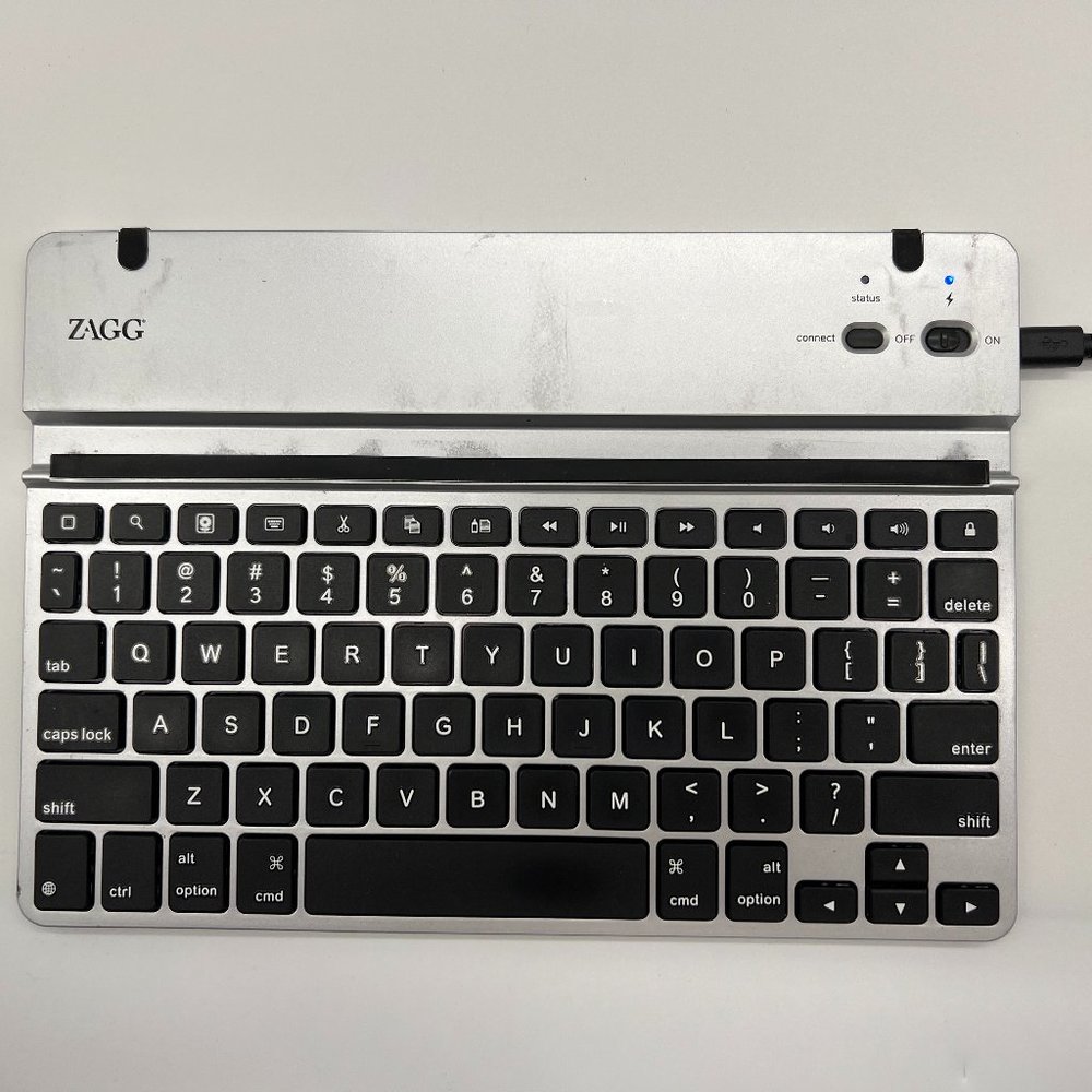 Zagg Keyboard and Charger
